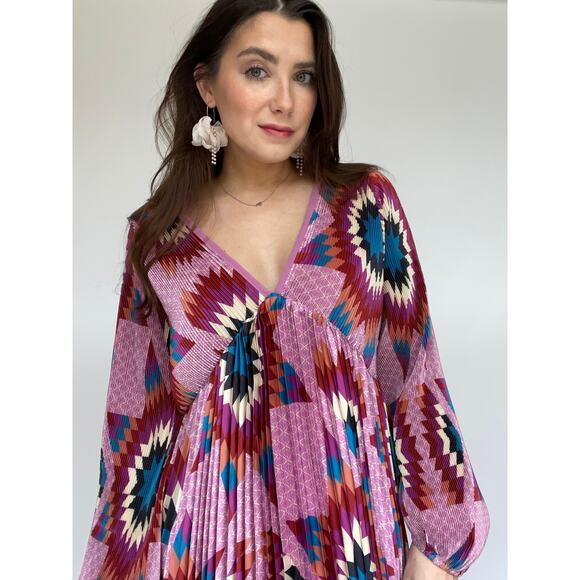 Vibrant Pink Patterned Mini Dress - Picture 2 of 11